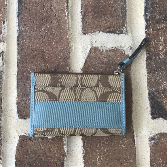 Coach coin purse / card holder with keychain - Picture 3 of 4